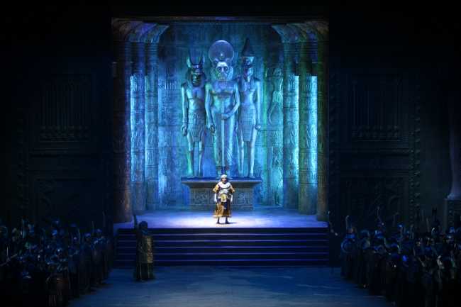 Clay Paky adds depth to Aida