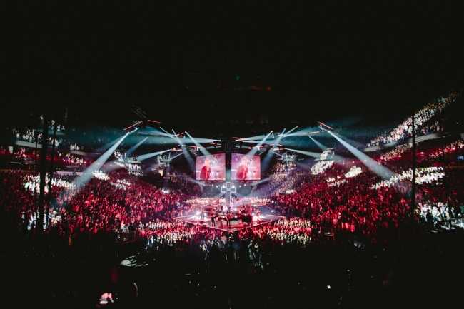 Three-venue Passion 2016 Christian Conference harnesses visuals with TNDV and ProPresenter