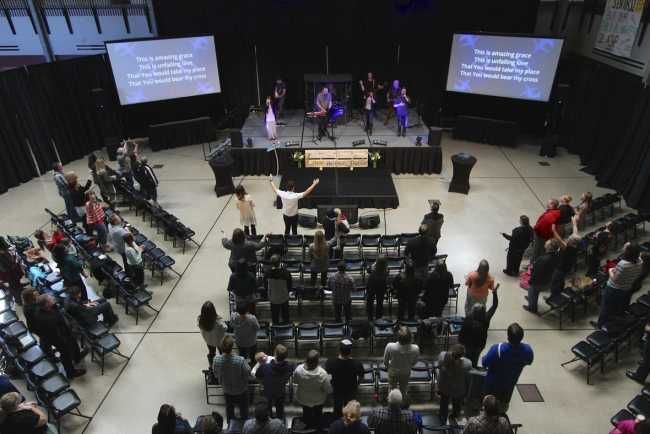 Sun City Church moves into place with Elite