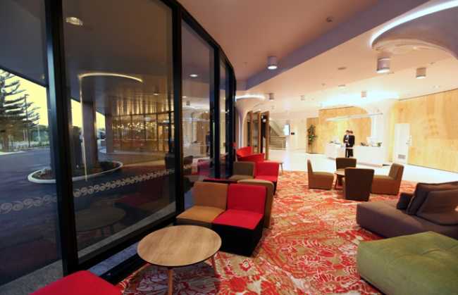Harman checks in at the Novotel New Plymouth Hobson