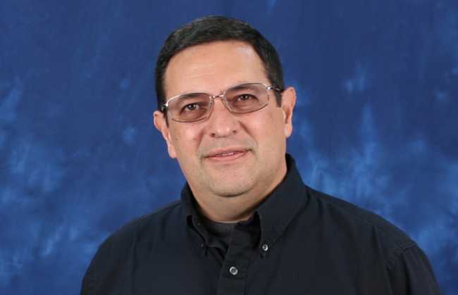 Luis Esparza of QSC joins the board at Alma