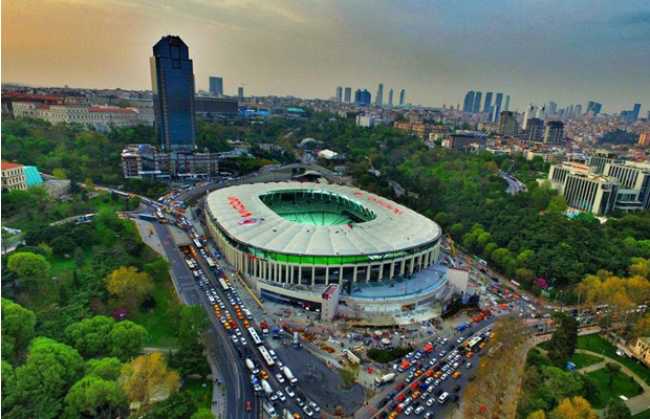 Beşiktaş JK Eagles celebrates victory with K-array