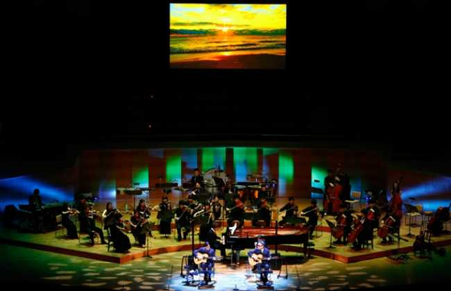 Acoustic duo receives K-array reinforcement