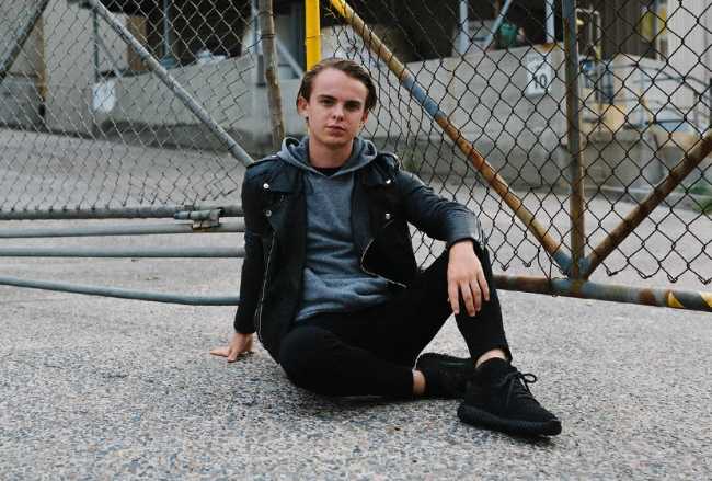 Callum Baker plugs in with Metric Halo