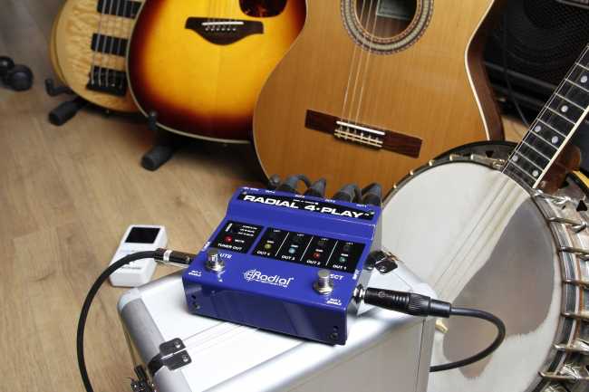 A direct box 4-Play