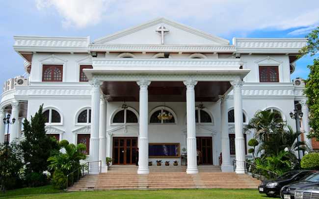 Mahapawn Bangkok Church equipped with Electro-Voice