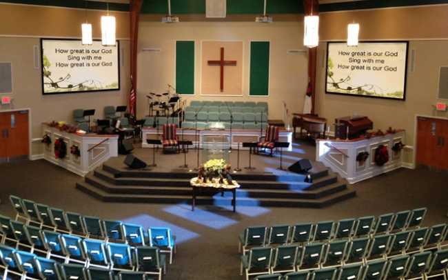 Lightning-struck First FWB Church rebuilds with WorxAudio