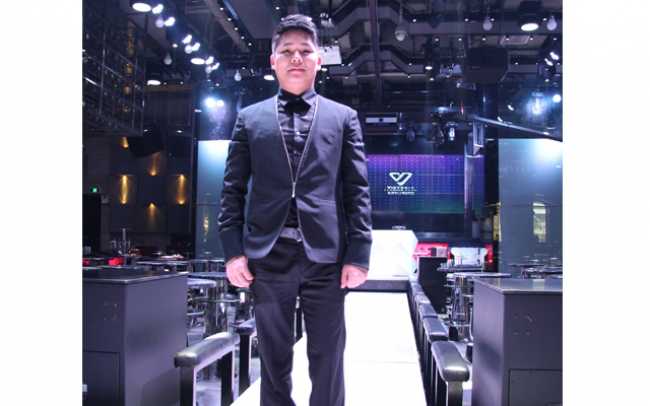 New China club installs d&b