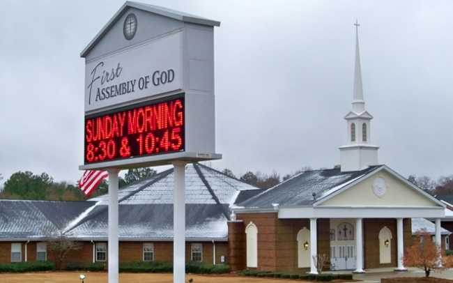 Guitar Center Pro supplies Phenix City First Assembly of God church