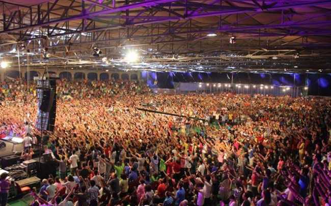 Onething conference covered by Meyer Sound