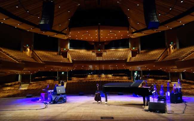 Joan Baez tours Australia and New Zealand with DPA