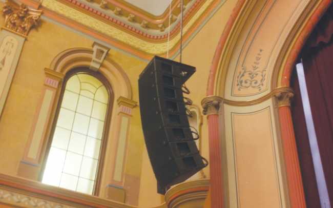 Hawthorn Town Hall invests in Adamson rig for redevelopment project