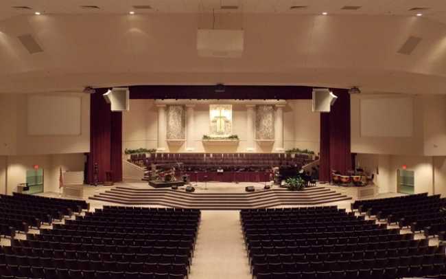 Danley’s Jericho fills 2,200 seats at First Redeemer Church
