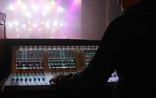 John Delf selects Vi4 for sell-out tour