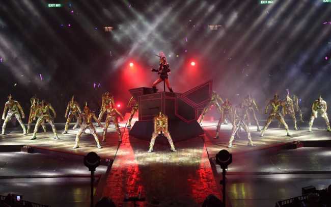 Sammi Cheng relies on Shure Axient for comeback tour