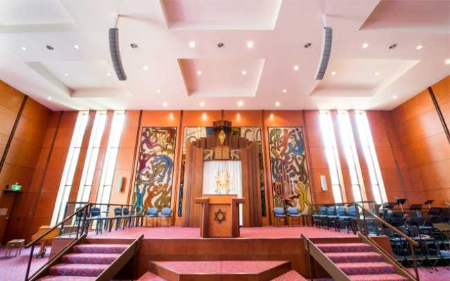 Temple Beth Israel installs OmniLine for increased flexibility