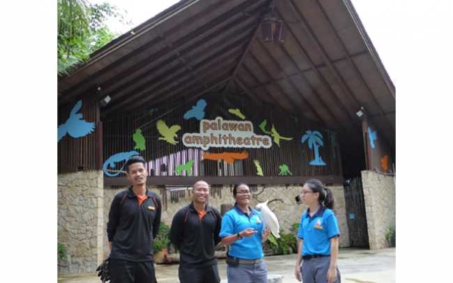 Fohhn endures the elements at Sentosa’s Animal & Bird Encounters